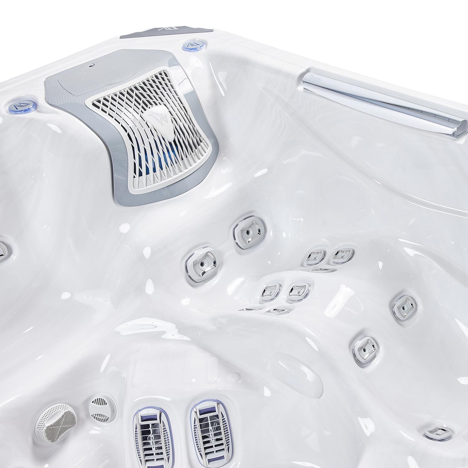 Wellis Kilimanjaro hot tub