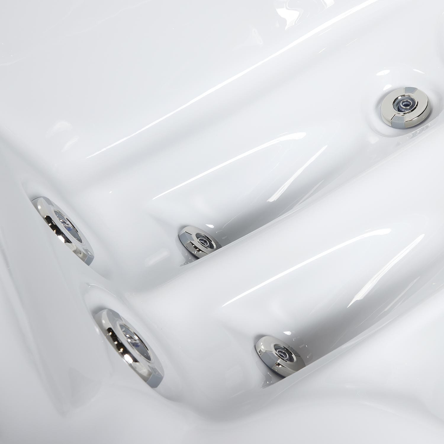 Wellis Mars hot tub